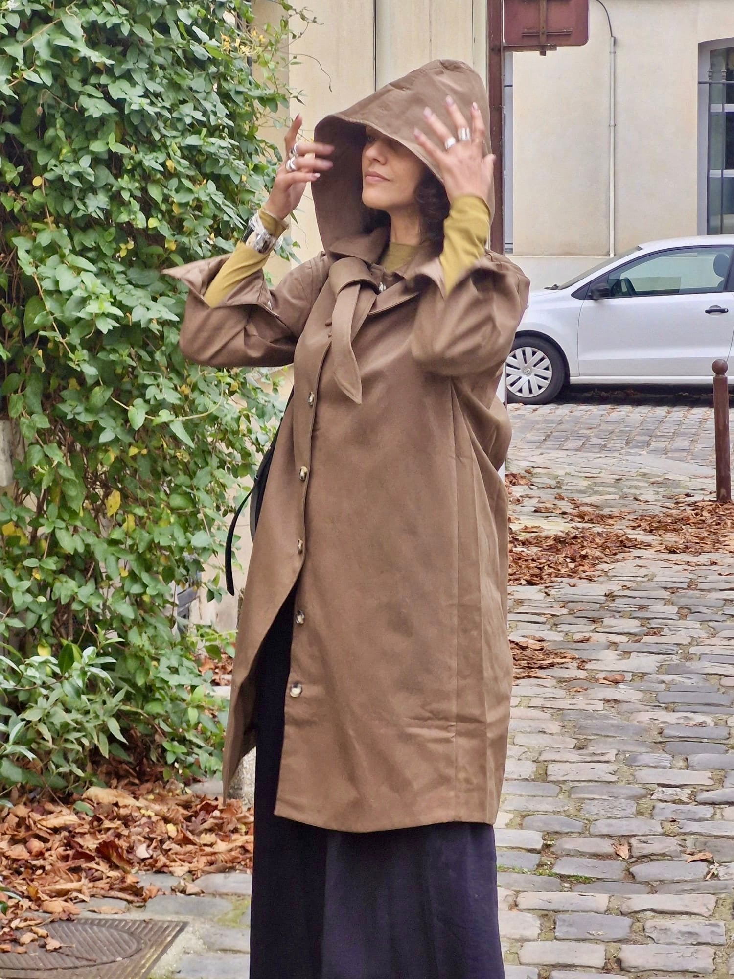 Trench long a capuche