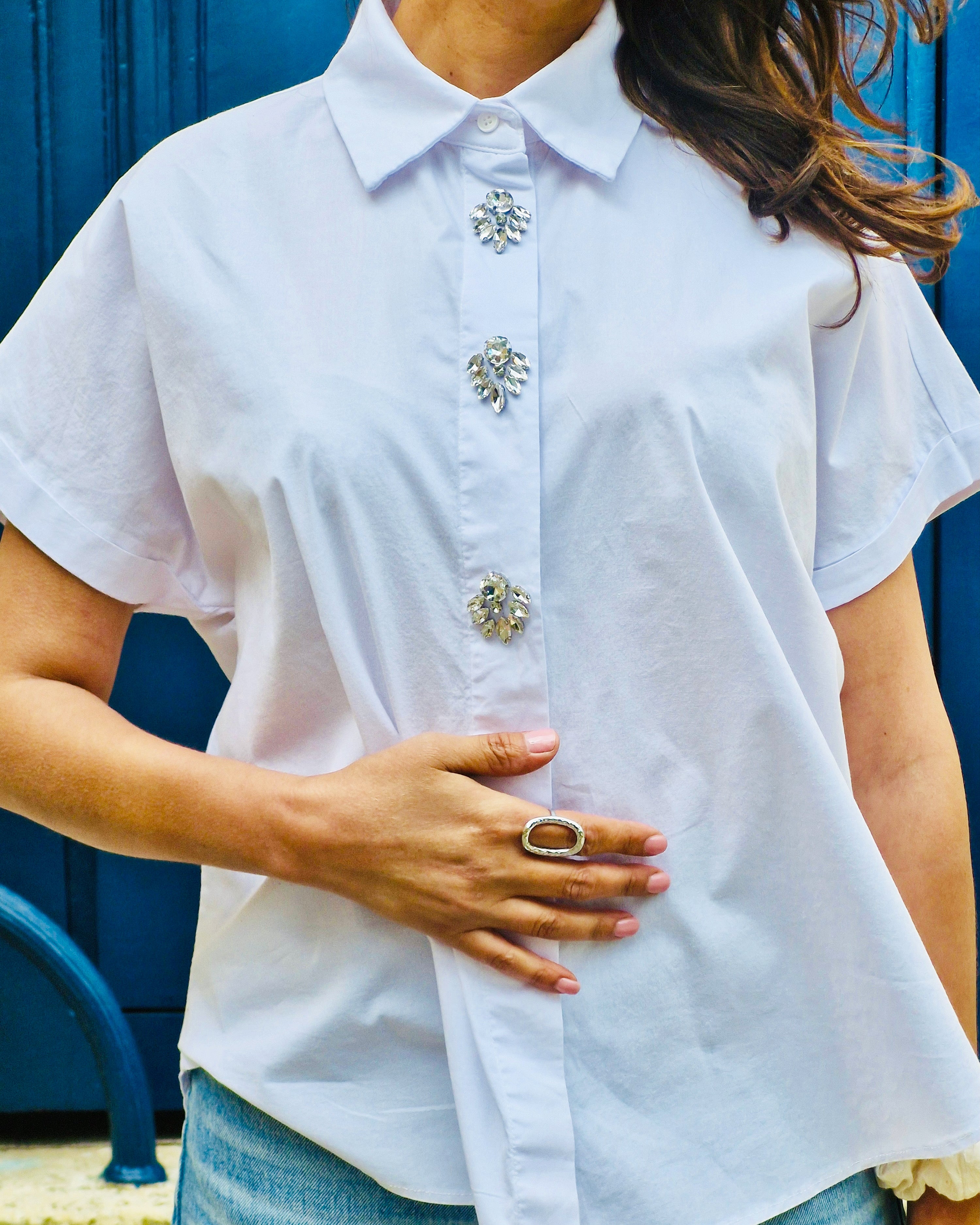 Chemise blanche bijoux