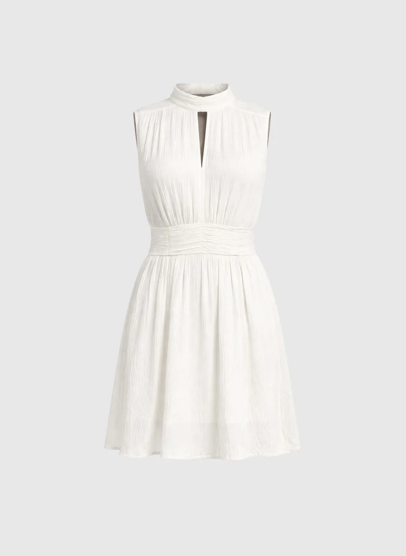 Robe courte sans manches en viscose col montant