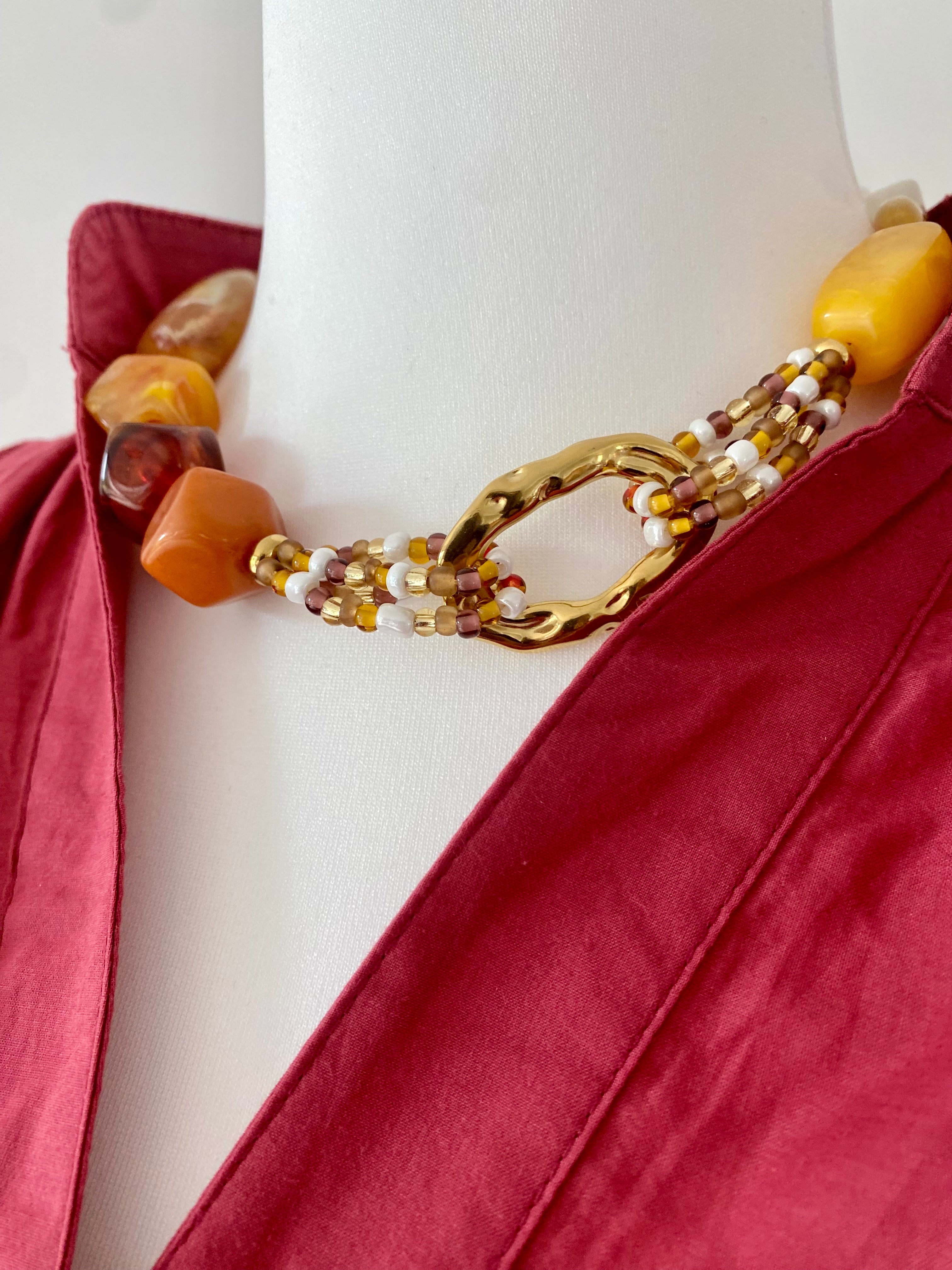 Collier pierres