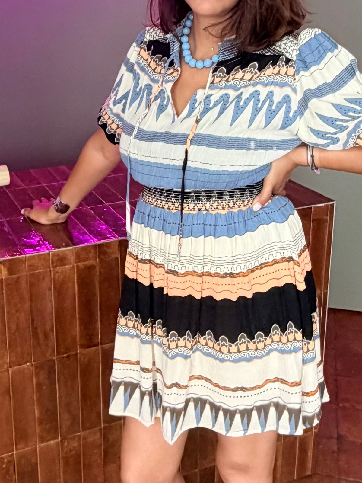 Robe courte imprimée bohème chic à smocks