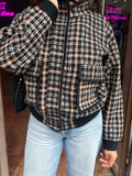 Blouson court à carreaux noir et camel