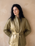 Veste kimono ceinturée en simili cuir grainé