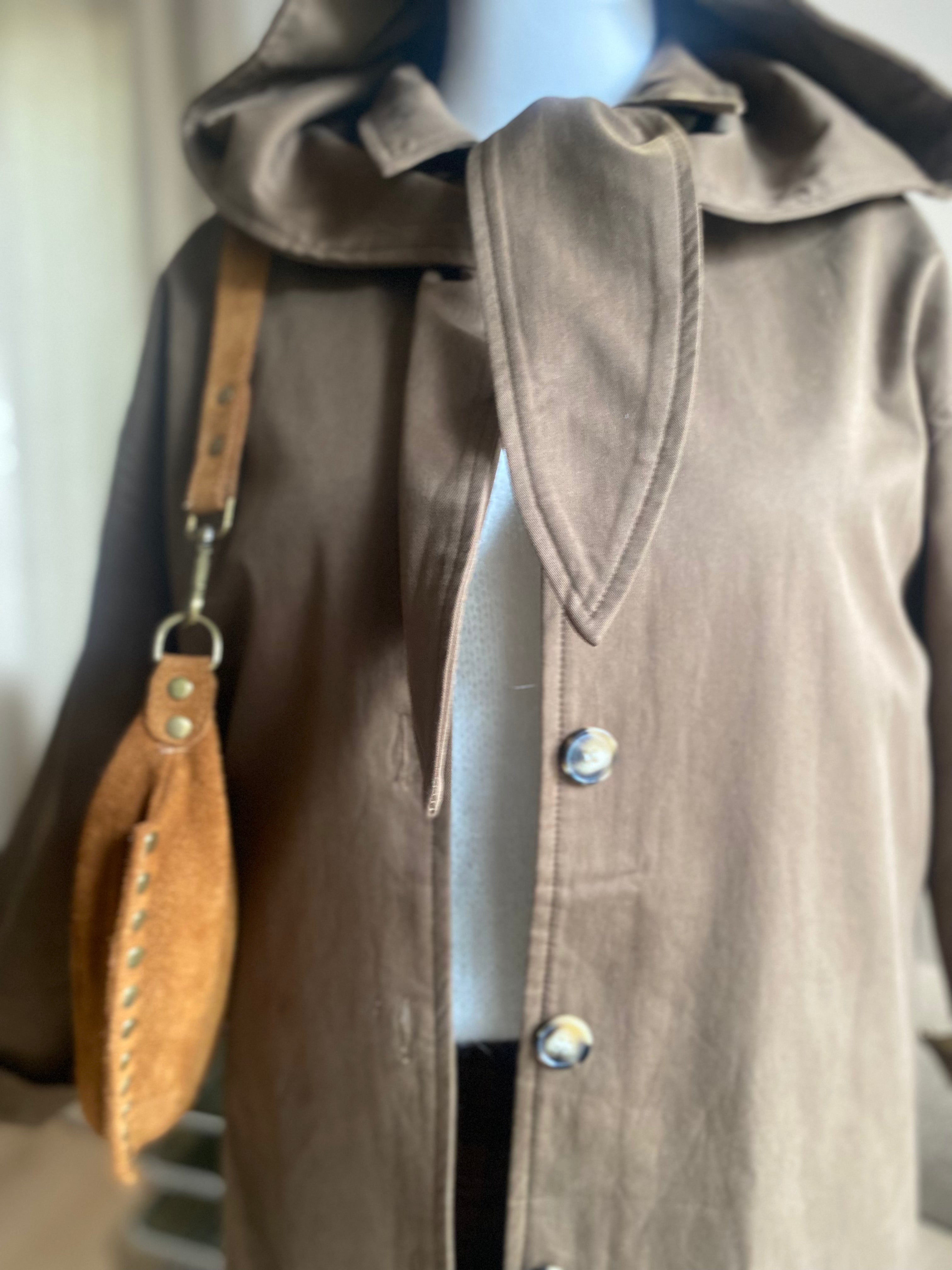 Trench long a capuche